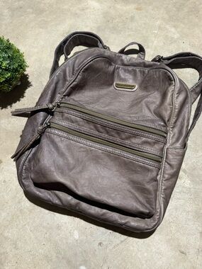Stone Mountain Faux Leather Backpack Bag Brown Gray Travel School Work Overnight